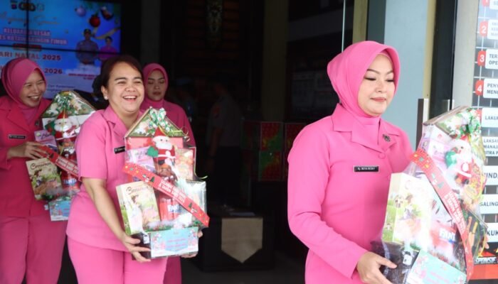 Menjelang Natal Polres Kotim Adakan Anjangsana Berbagi Kasih Dan Suka Cita.