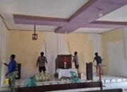 Cekatan, Satgas TMMD Ke-127 Kodim 1015/Sampit Cat Gereja Pelita Kasih Tri Buana