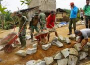 Puasa Bukan Penghalang, Satgas TMMD Ke 127 Kodim 1015/Sampit Tetap Semangat