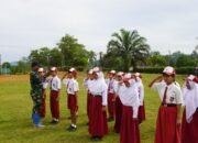 Satgas TMMD Reguler ke-127 Kodim 1015/Sampit Latih Murid SD Desa Tri Buana Sejak Dini