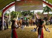 Tim Wasev Disambut Dengan Tarian Dayak Di Lokasi TMMD Ke 127 Kodim 1015/Sampit