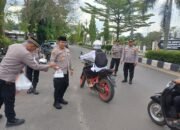 Menyemarakkan Bulan Suci Ramadhan 1447 H/ 2026M Polres Kotim berbagi Takzil.