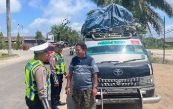 HARI RAYA IDUL FITRI SAT LANTAS POLRES KOTIM, SOSIALISASI EDUKASI TENTANG KAMSELTIBCAR LANTAS.