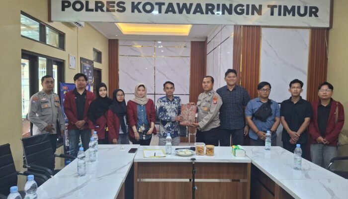 Sat Binmas Polres Kotim Menerima Kunjungan Silaturrahmi Dari Pengurus STIH Habaring Hurung Sampit.