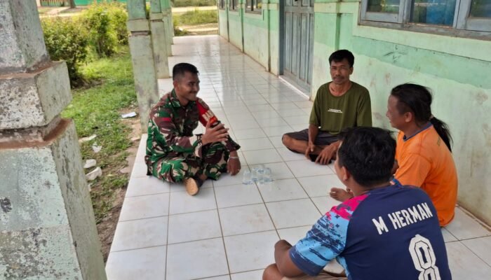 Babinsa Koramil 1015-07/Parenggean Melaksanakan Komsos Dengan Warga Binaan